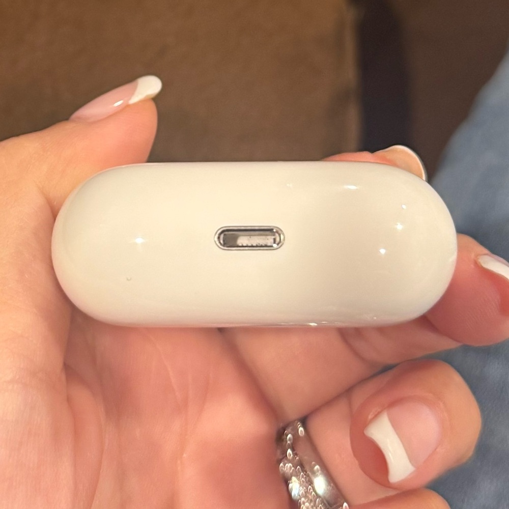 AirPods 3rd Generation - Picture 4 of 6